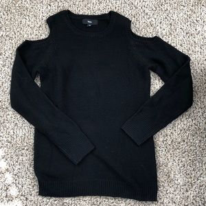 Cold shoulder Sweater